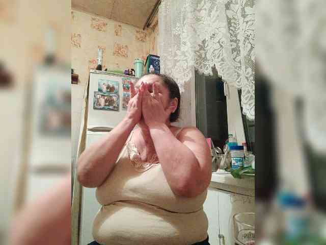 MilfZulfiya webcam