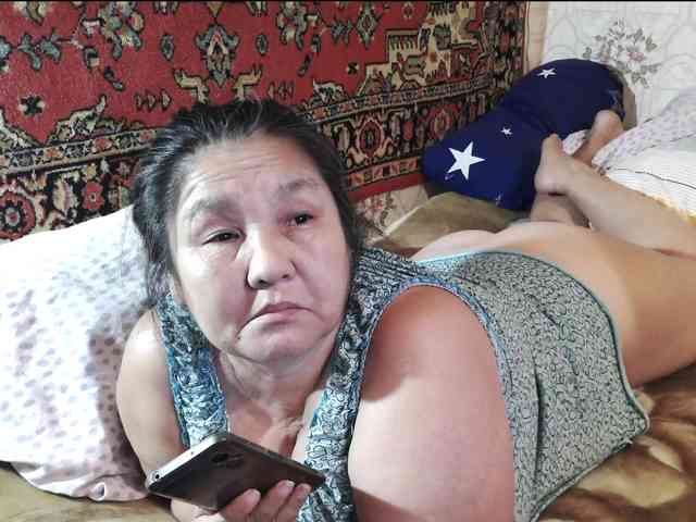 MilfZulfiya webcam