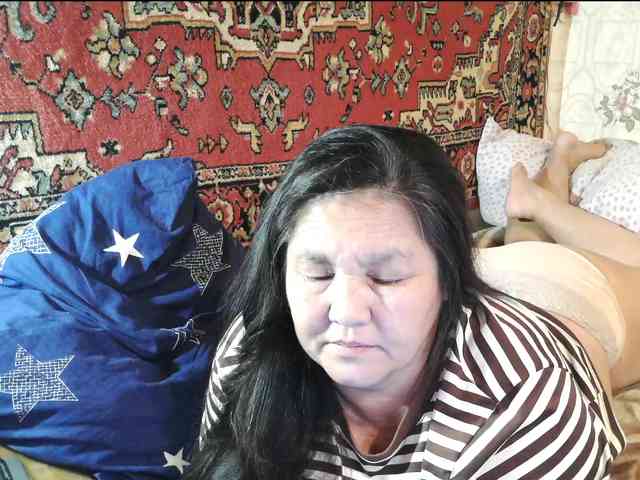 MilfZulfiya webcam