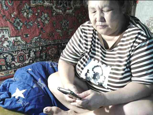 MilfZulfiya webcam