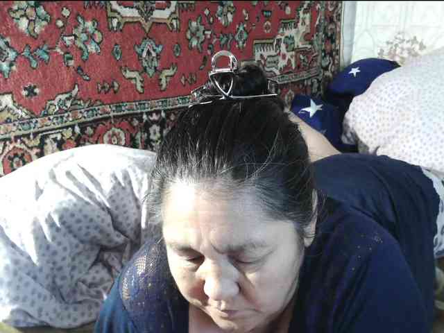 MilfZulfiya webcam