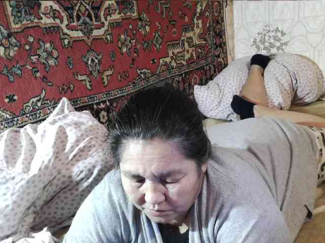 MilfZulfiya webcam