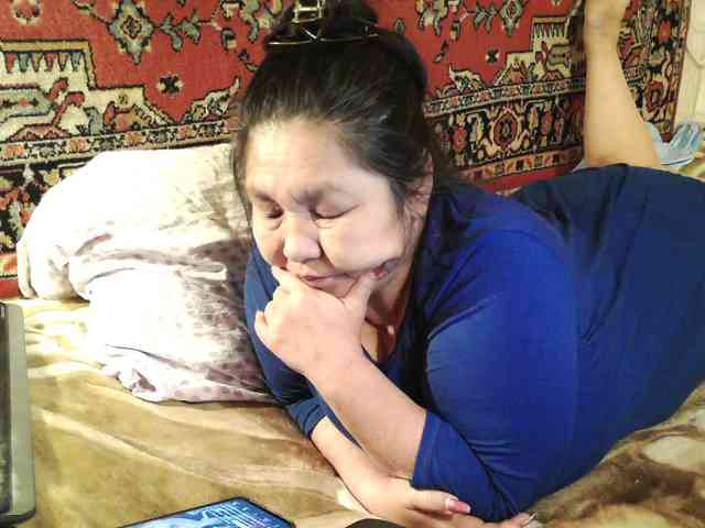 MilfZulfiya webcam