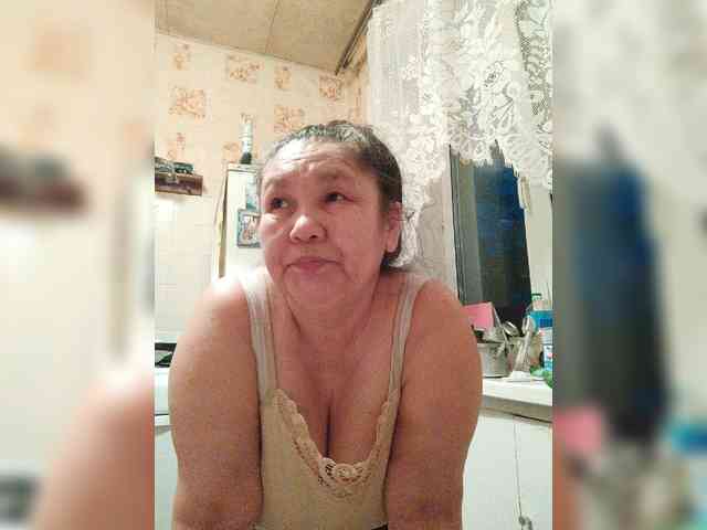 MilfZulfiya webcam