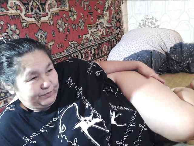 MilfZulfiya webcam