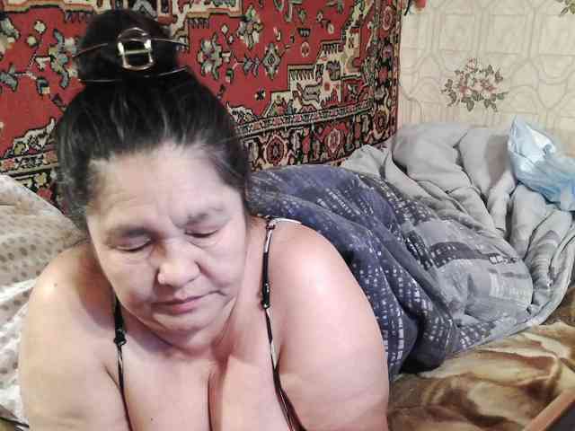 2Milf45 Live Webcam on BongaCams