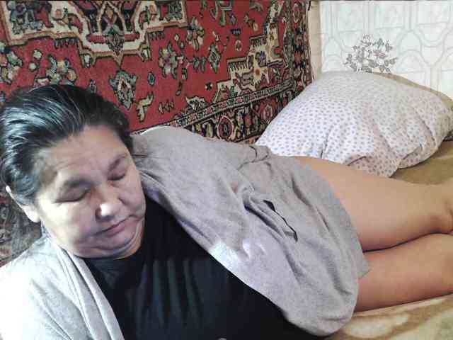 MilfZulfiya webcam