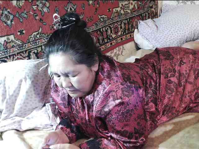 MilfZulfiya webcam