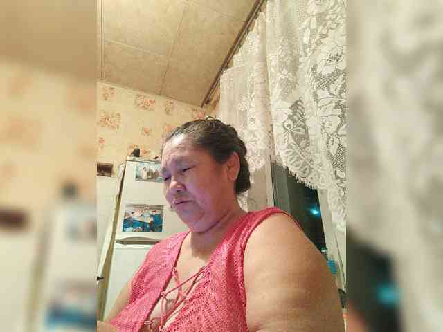 MilfZulfiya webcam