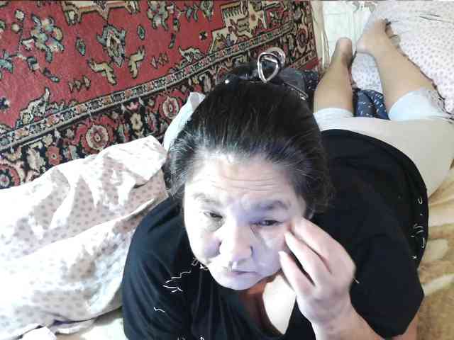 MilfZulfiya webcam