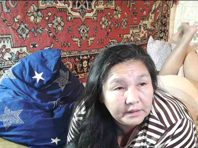 MilfZulfiya webcam
