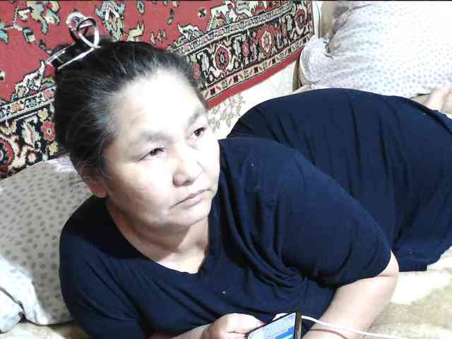 MilfZulfiya webcam