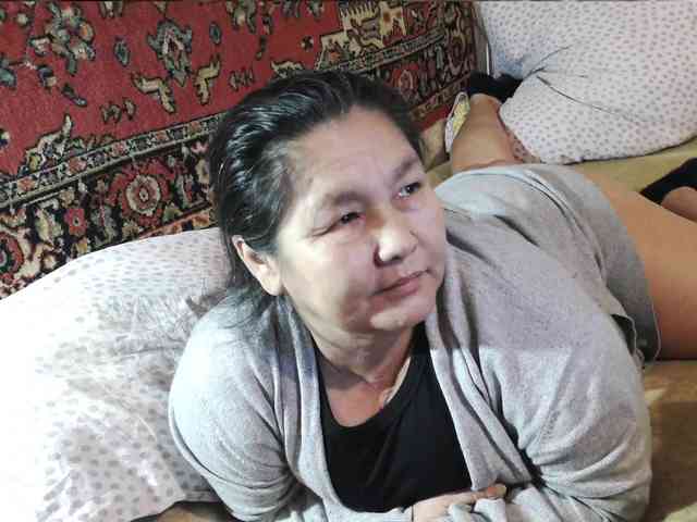 MilfZulfiya webcam