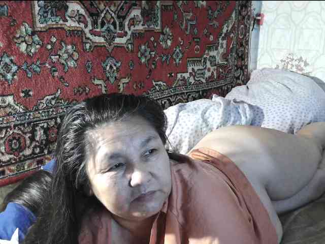2Milf45 Sex Cam Show