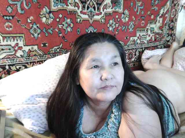 MilfZulfiya webcam