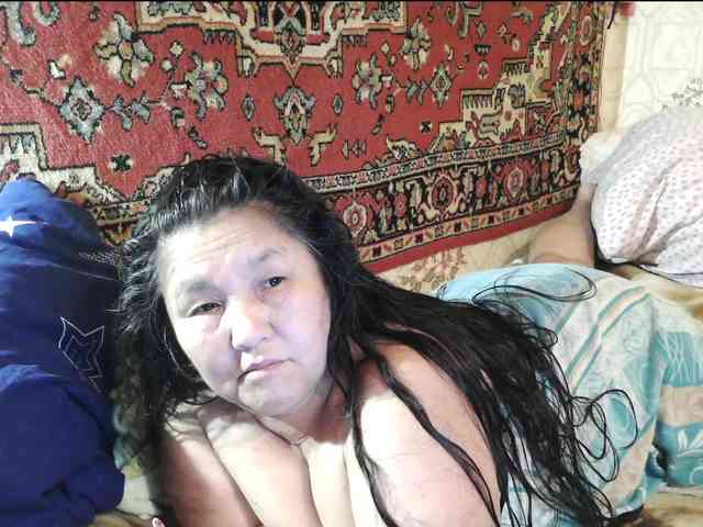 MilfZulfiya webcam