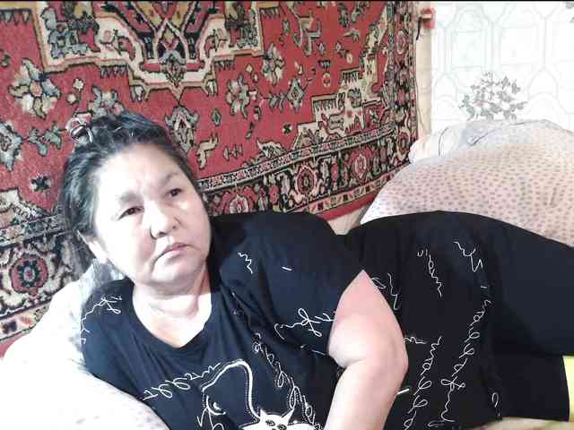 MilfZulfiya webcam