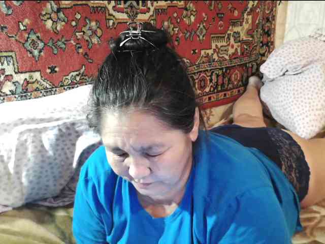 MilfZulfiya webcam