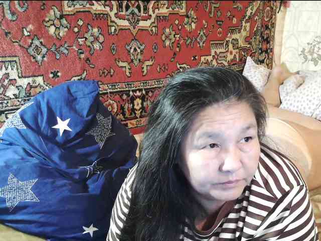 MilfZulfiya webcam
