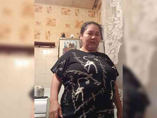MilfZulfiya webcam