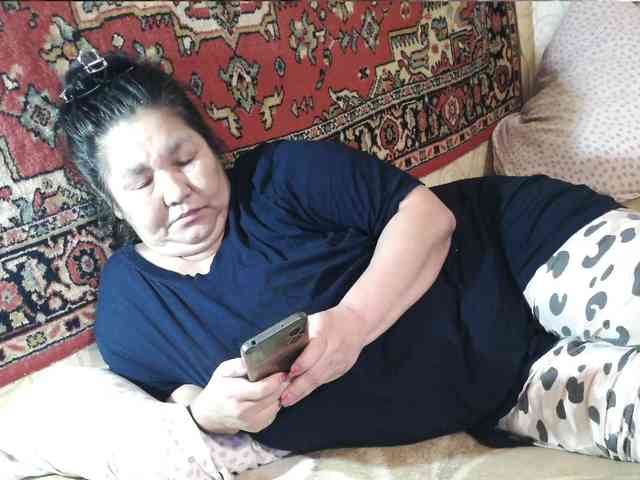 MilfZulfiya webcam