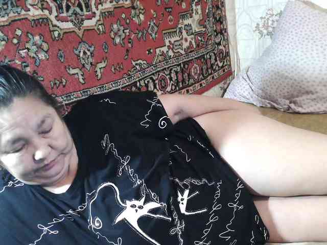 MilfZulfiya webcam