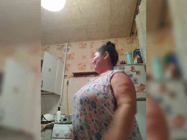MilfZulfiya webcam
