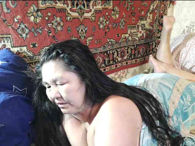 MilfZulfiya webcam