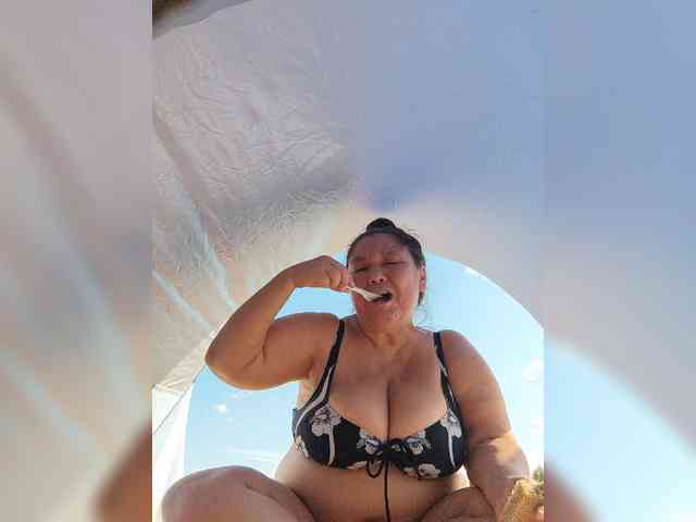 MilfZulfiya webcam