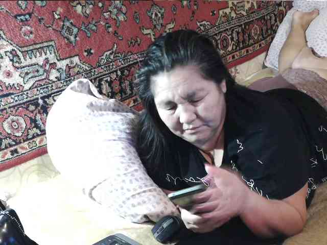 MilfZulfiya webcam