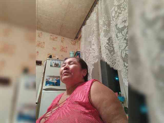 MilfZulfiya webcam