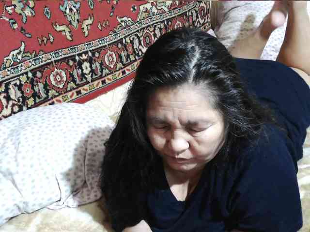 MilfZulfiya webcam