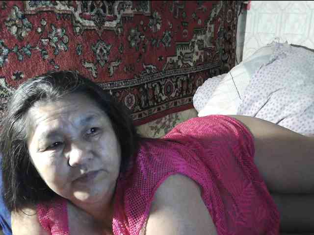 MilfZulfiya webcam