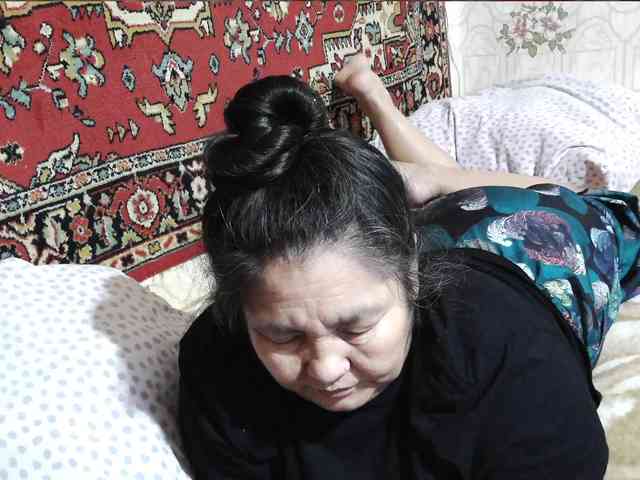 MilfZulfiya webcam