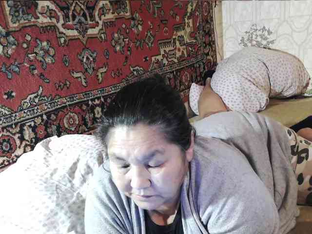 MilfZulfiya webcam