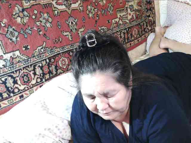 MilfZulfiya webcam