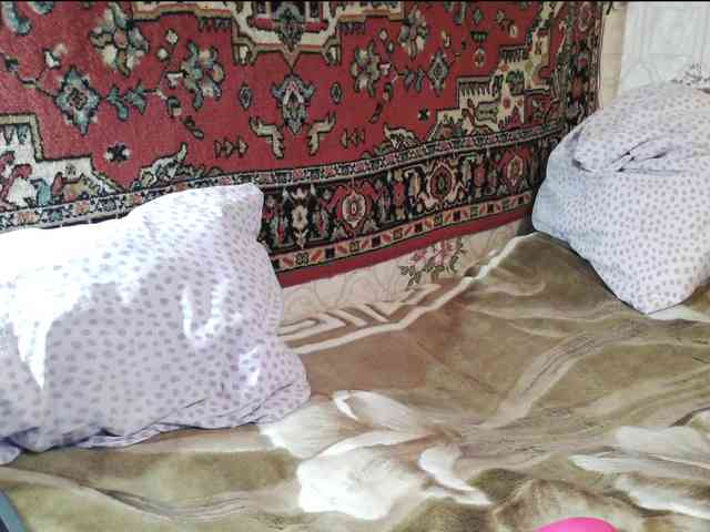 MilfZulfiya webcam