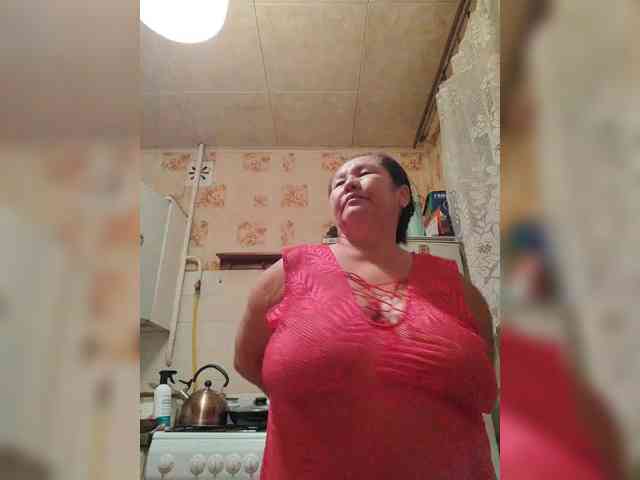MilfZulfiya webcam