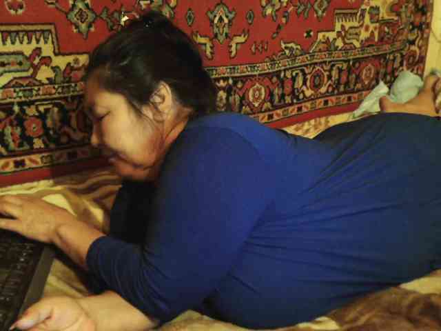 MilfZulfiya webcam