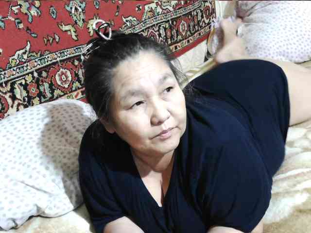 MilfZulfiya webcam