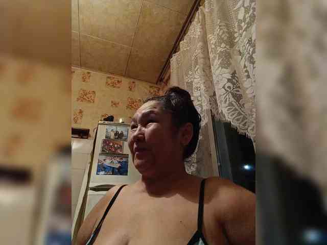 MilfZulfiya webcam