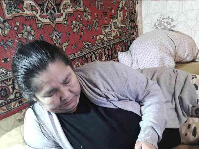 MilfZulfiya webcam