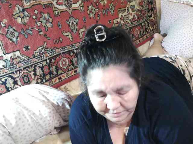 MilfZulfiya webcam