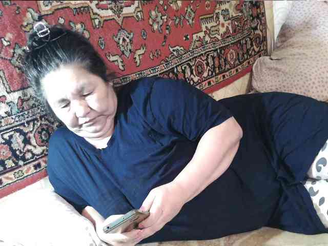 MilfZulfiya webcam