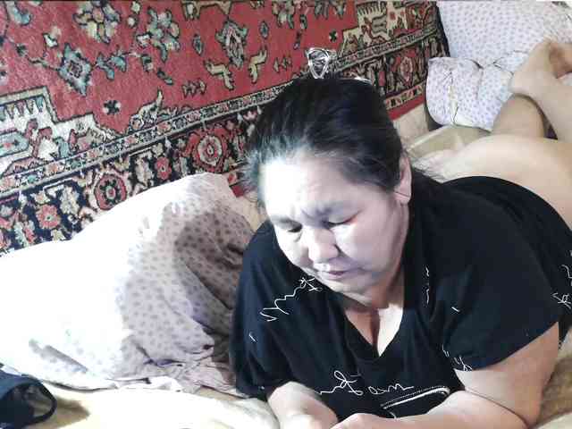 MilfZulfiya webcam