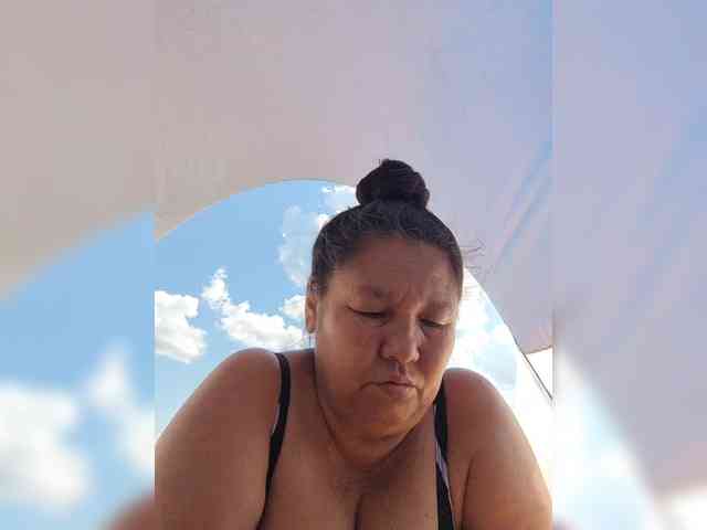 MilfZulfiya webcam