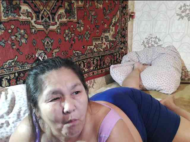 MilfZulfiya webcam