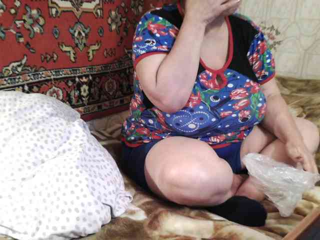 MilfZulfiya webcam