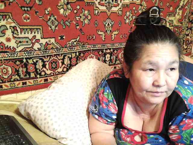 2Milf45 Live Webcam on BongaCams
