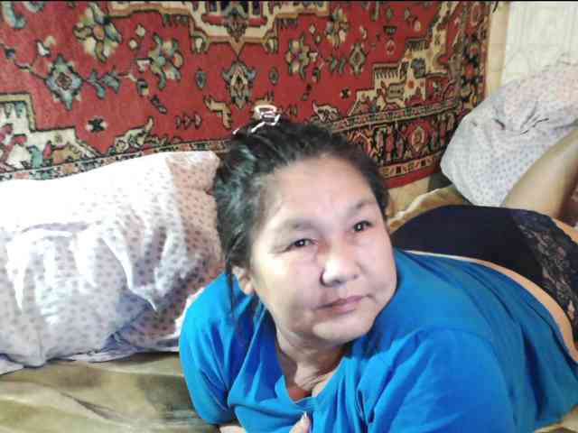 MilfZulfiya webcam